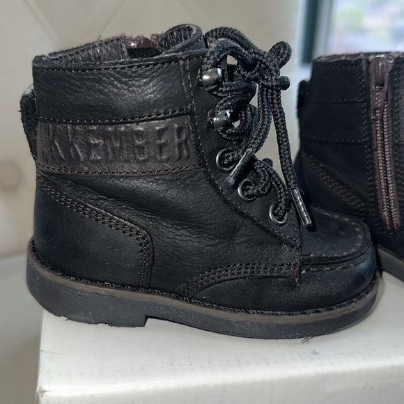 BIKKEMBERGS BABY LEATHER BOOTIES  size 20us - Picture 2 of 5